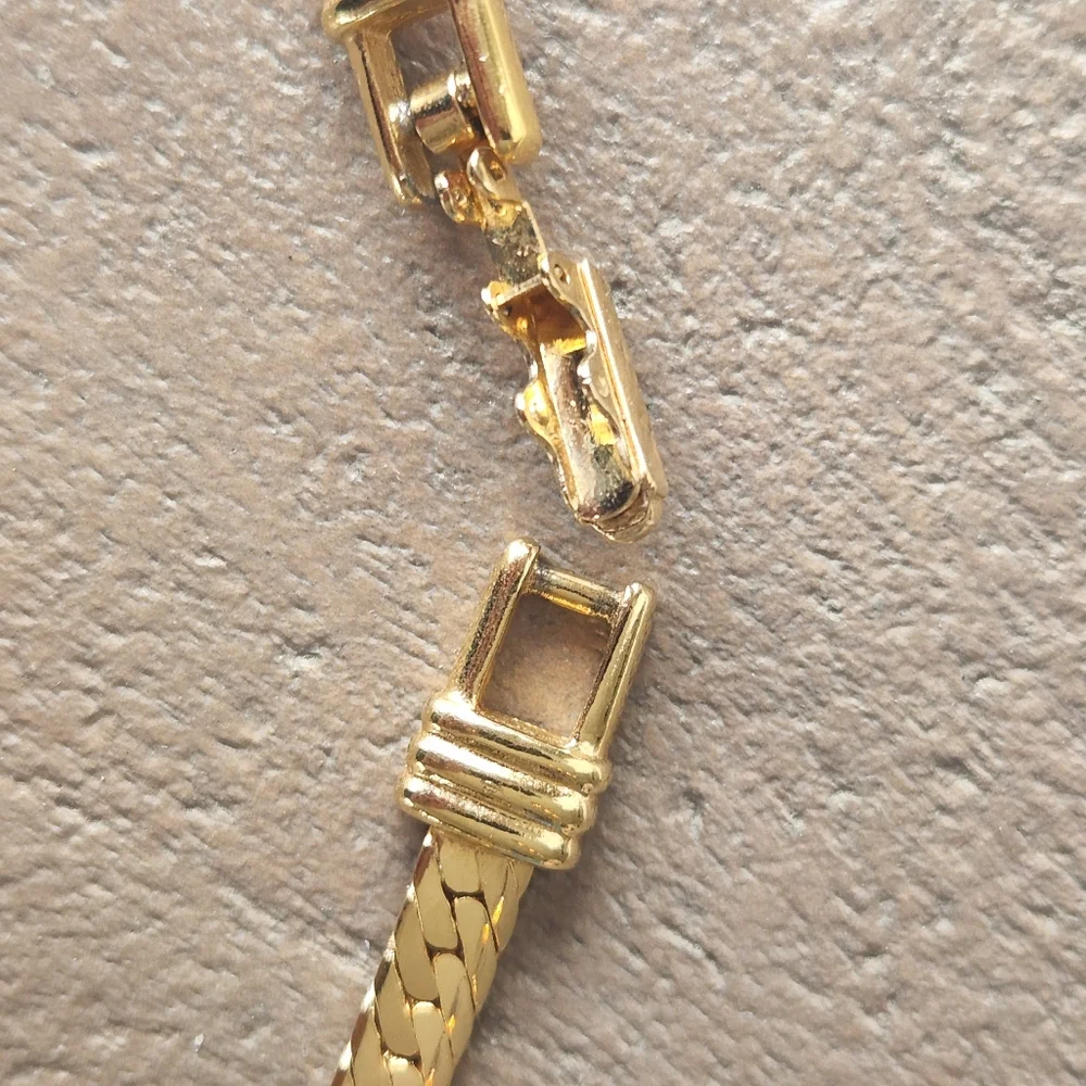 Vintage S.A.L. Gold Tone Necklace Swarovski Crystals SAL Signed